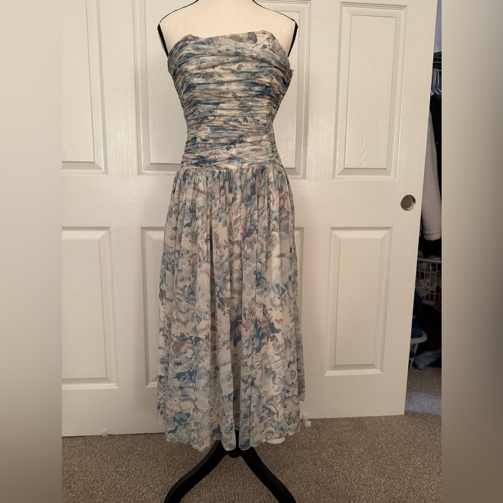 Elegant Blue and Cream Women's Dress